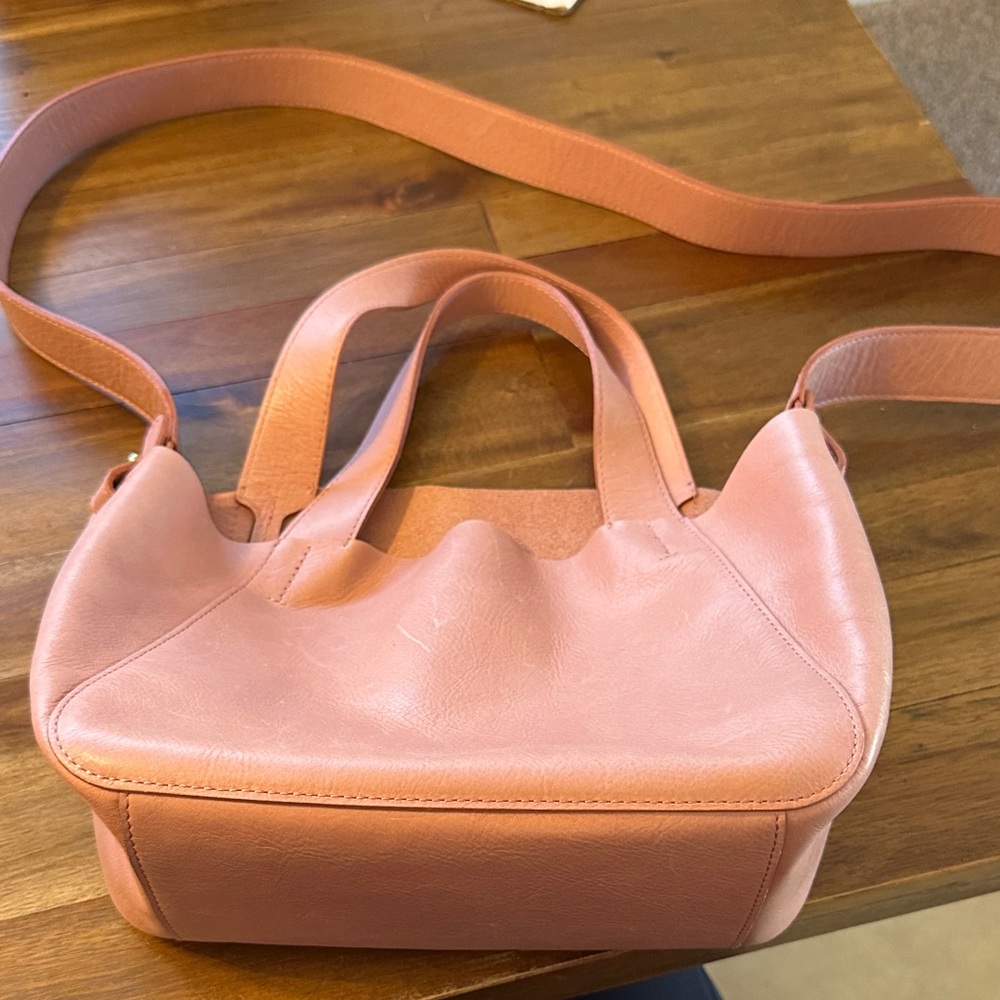 Chic Blush Leather Shoulder Bag